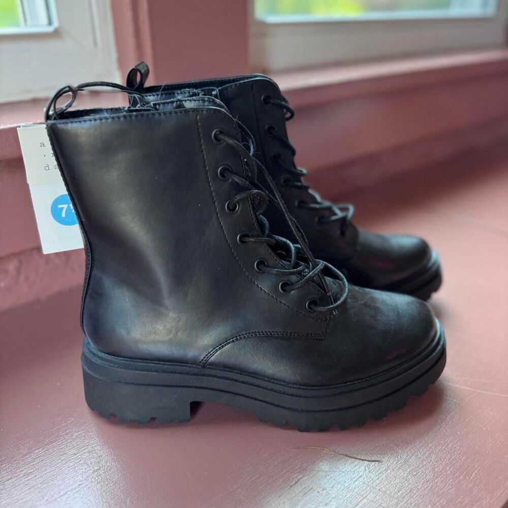 NWT A New Day Target Women's Black Combat Lace-Up Ankle Boots - Sz 7.5